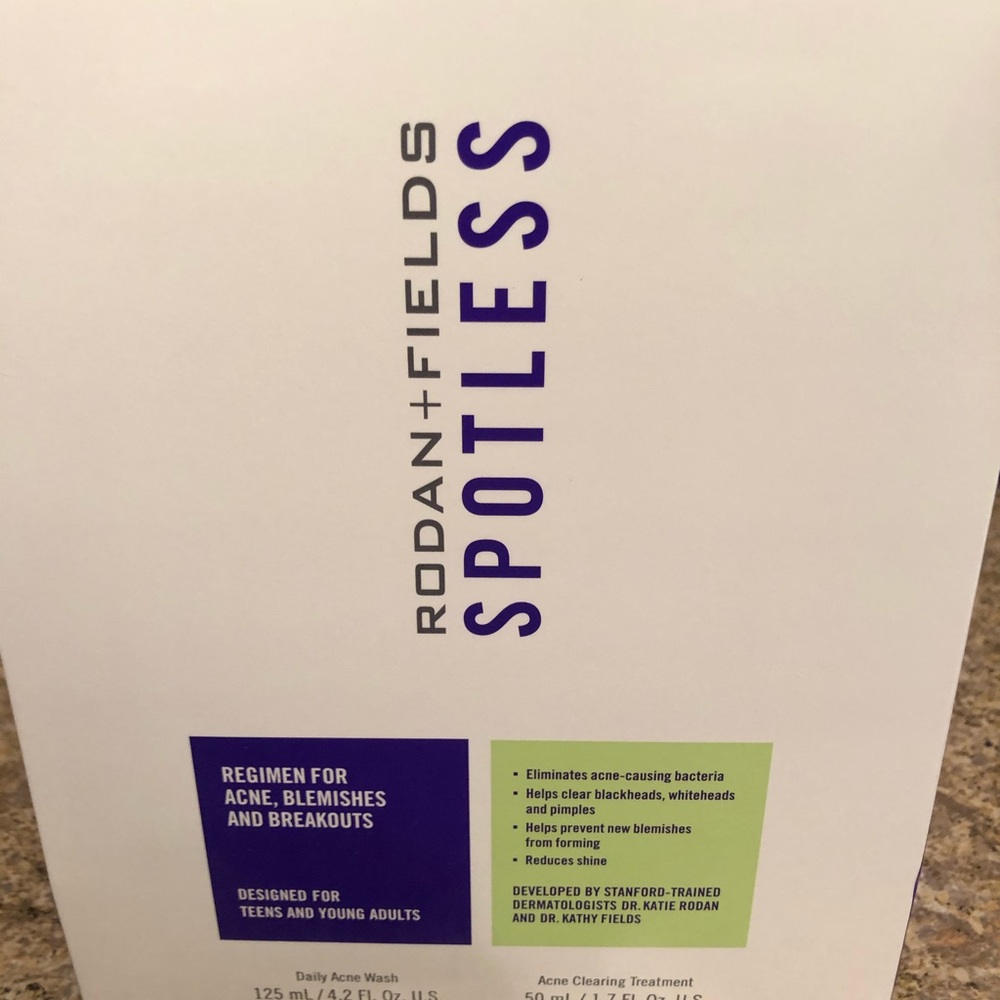Rodan & Fields Spotless Set. Never used or opened.